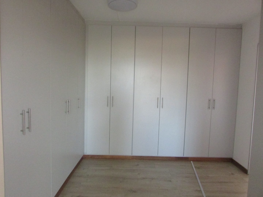 To Let 3 Bedroom Property for Rent in Heuwelsig Free State
